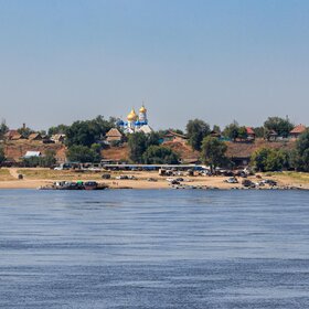 ����������