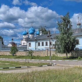 Высоцкий монастырь в городе Серпухове