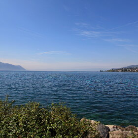 Панорама Женевского озера в Монтрё