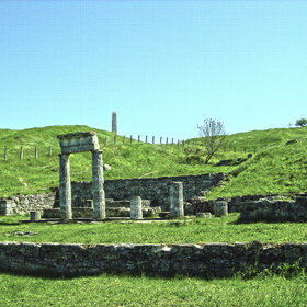 ����������