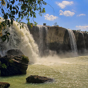 Водопад Драй-Нур