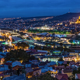 Ночной Тбилиси.