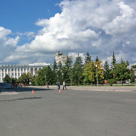 Площадь Советов .Вид на университет (из архива)