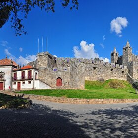 Замок Санта Мария да Фейра (Castelo de Santa Maria da Feira)