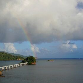 ����. Bahia de Samana