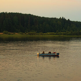 Вечерняя рыбалка на реке Свирь