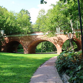 Нескучный сад, большой каменный мост