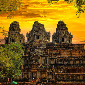 Вечер в храме Ангкор-Ват